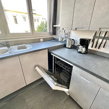 Apartman - Petit Cocon Avec Balcon A 200m De La De *