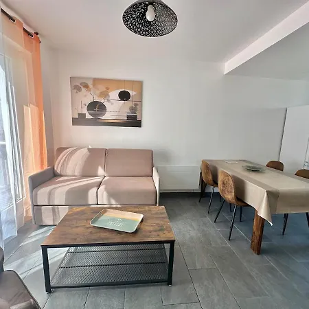 - Petit Cocon Avec Balcon A 200m De La De Lägenhet Berck