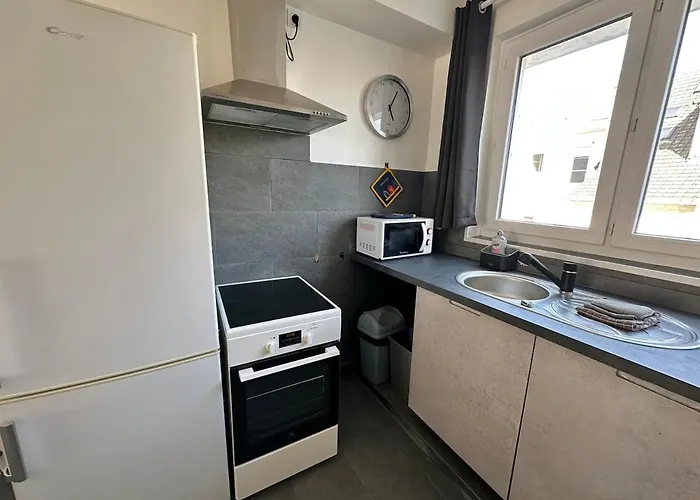 - Petit Cocon Avec Balcon à 200m De La De Appartamento